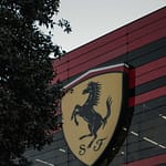 Il Temporary Manager: Una Risorsa Chiave per le Aziende in Situazioni Critiche 11 a ferrari logo on the side of a building