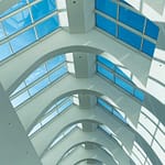 Guida alla Cessione di una Licenza Commerciale Senza Azienda 11 white concrete building during daytime